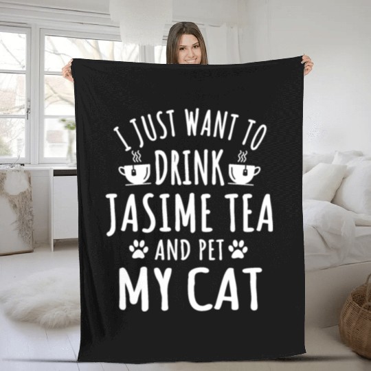 Jasmine Tea And Cat Outfit Cats Owner Fleece Blankets