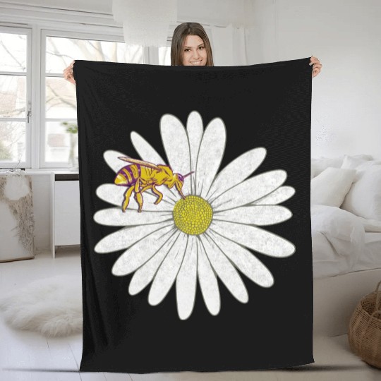 Bee Mountain Daisy Fleece Blankets