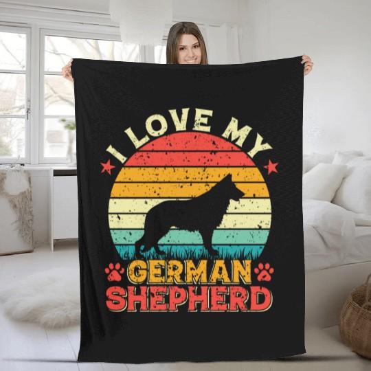 I LOVE MY GERMAN SHEPHERD Fleece Blankets