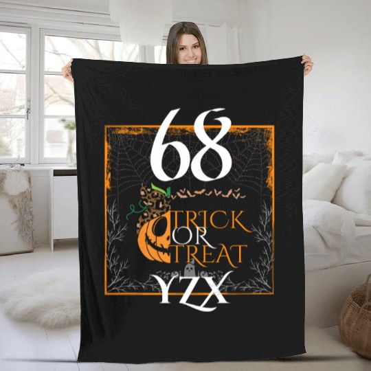 Halloween trick or treat Fleece Blankets