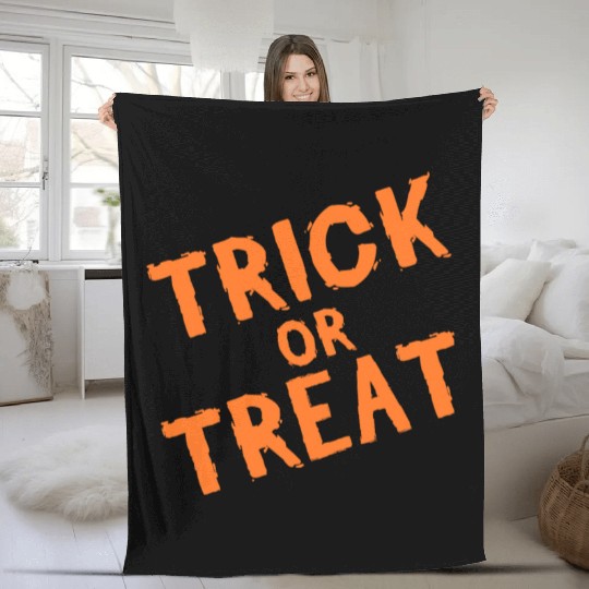 Trick or treat Fleece Blankets