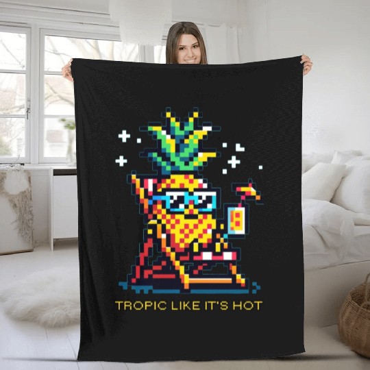 Sunny Pineapple Paradise - Beach Vibes Fleece Blankets