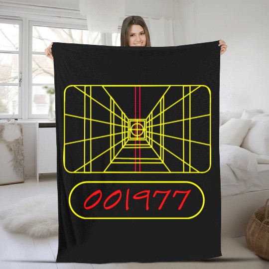 Stay On Target - 1977 Classic Fleece Blankets