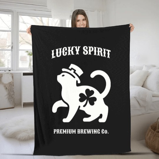 St Patricks Lucky cat Green Fleece Blankets