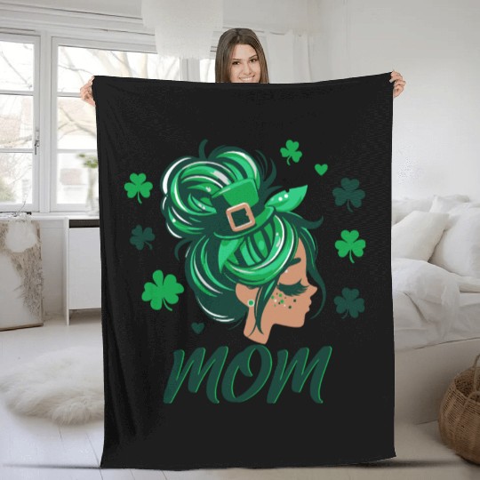 St patrick's day ,mom Fleece Blankets
