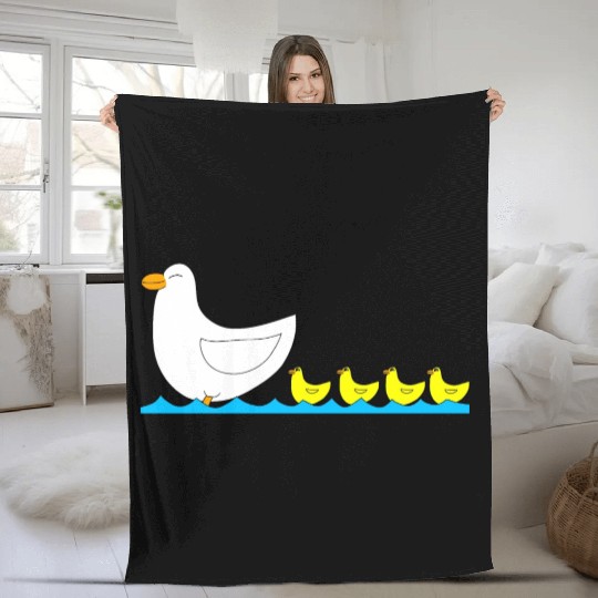 Duck with ducklings Fleece Blankets
