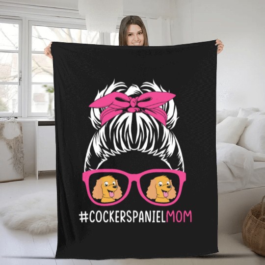 Cute Cocker Spaniel Mom Messy Bun Hair Dog Mom Fleece Blankets