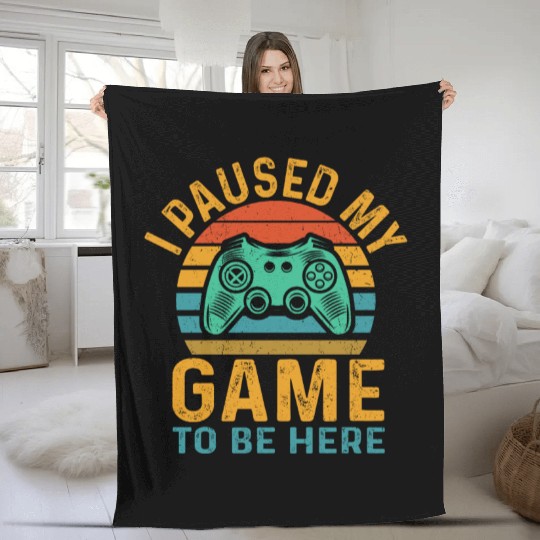 i paused my game to be here Fleece Blankets