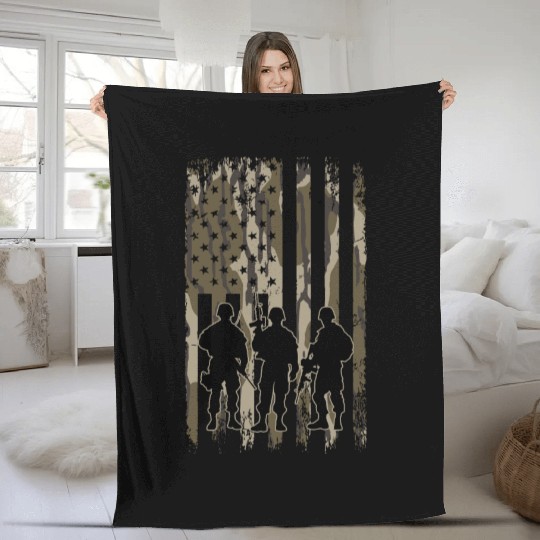 Bottomland Camo American Flag Soldiers Fleece Blankets