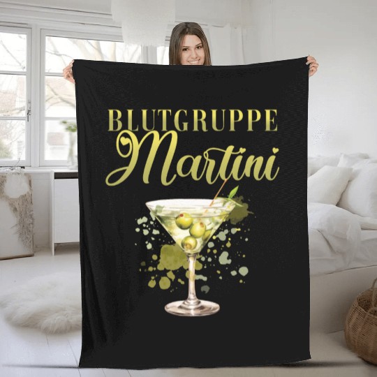 Blutgruppe Martini Cocktail Bartender Fleece Blankets
