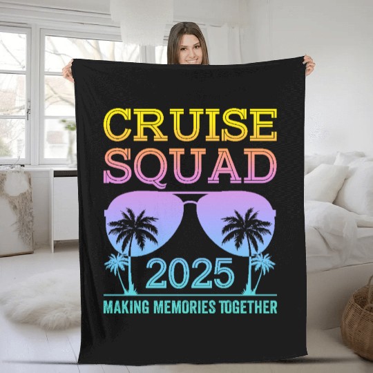 Cruise Squad 2025 - Ultimate Vacation Vibes Fleece Blankets