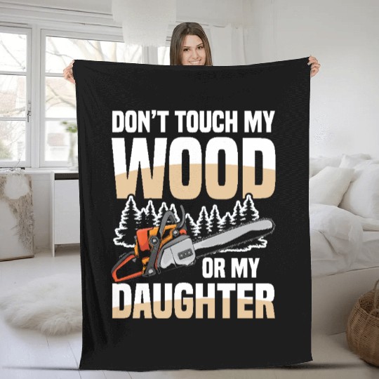 Chainsaw Quote for a Forest worker woodcutter Fleece Blankets