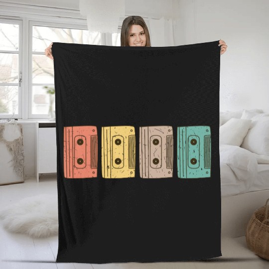 Retro 80s Style design – Perfect for Nostalgia Fa Fleece Blankets
