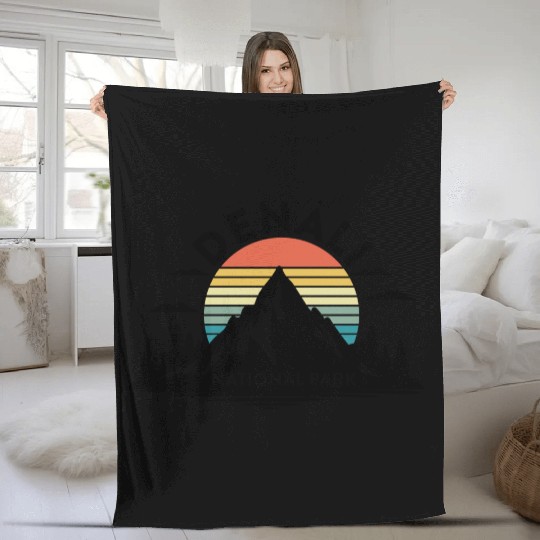 Retro Denali National Park US Vintage Denali Fleece Blankets