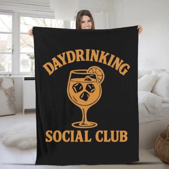 Daydrinking Soociial Clubb – Funny Cocktail Design Fleece Blankets