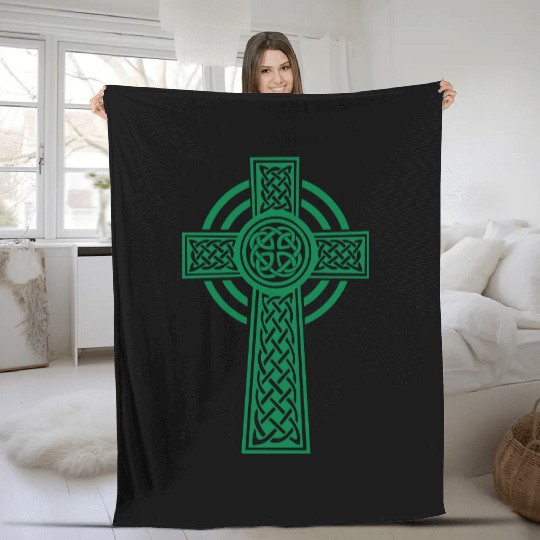 Celtic cross Fleece Blankets