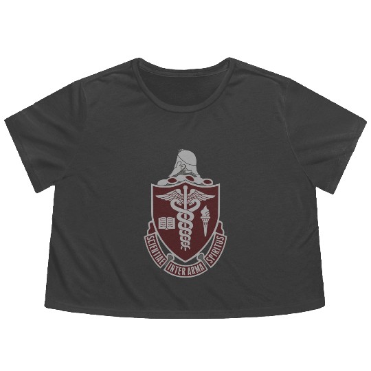 Walter Reed Army Medical Center distinctive unit i Flowy Cropped Tees