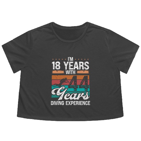 62 Birthday Idea Scuba Diving 62 Year Old Diver Flowy Cropped Tees