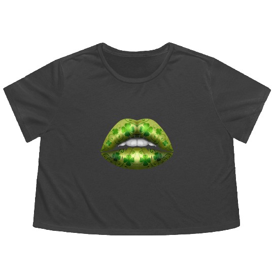 Green Lips With Shamrock For St Patricks Day Flowy Cropped Tees