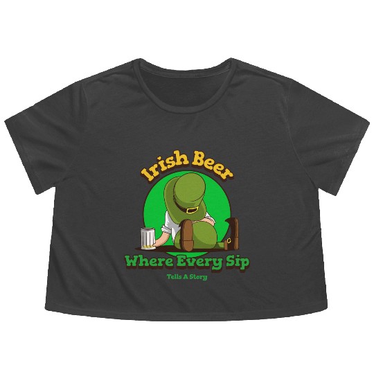 irish beer where every sip tells a story Flowy Cropped Tees