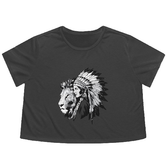 Native American woman and a majestic lion Flowy Cropped Tees