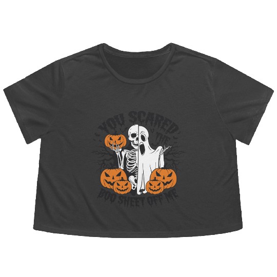 A skeleton with a Halloween costume on it Flowy Cropped Tees