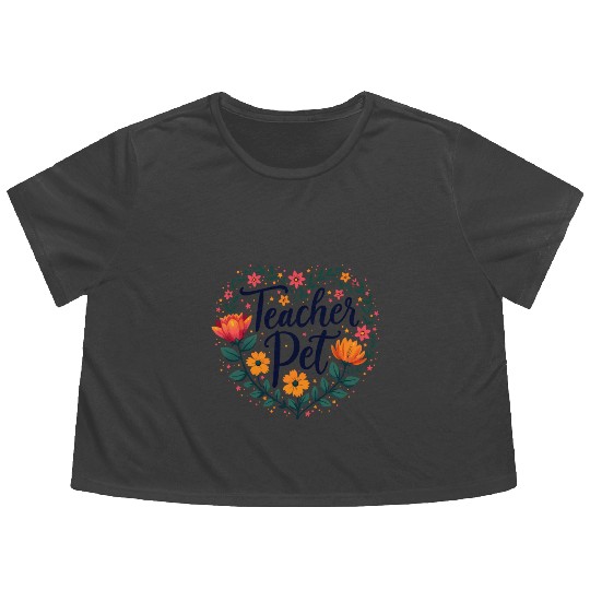 Cute Floral Heart Wreath Celebrating Educational Flowy Cropped Tees