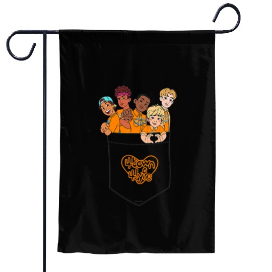 Disney Pixarss Turning Red 4Town Pocket Garden Flags