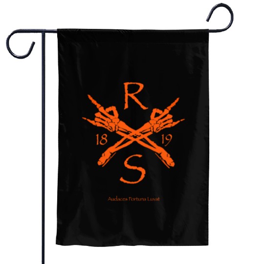 1819 Crossbones Garden Flags