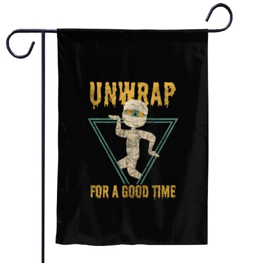 Mummy Fear Pyramid Anubis Garden Flags