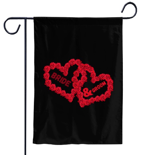 Bride And Groom Essential Classic Garden Flags