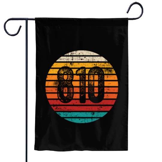 Distressed Vintage Sunset 810 Area Code Garden Flags