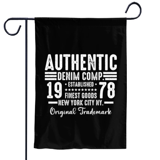 New York City Born In 1978 Vintage Birthday Garden Flags