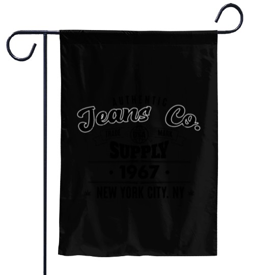 New York City Born In 1967 Vintage Birthday Garden Flags