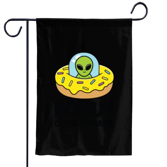 Space Area 51 Donut UFO Cute Alien Head Garden Flags