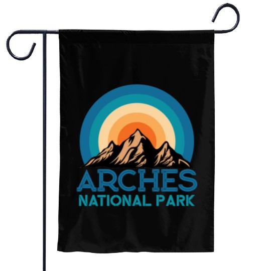 Cool Vintage Retro Arches National Park Mountain Garden Flags