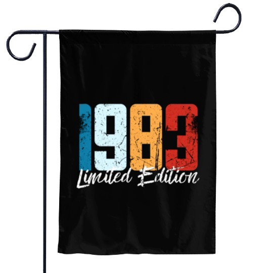 40 Years Vintage 1983 Retro 40th Birthday Garden Flags