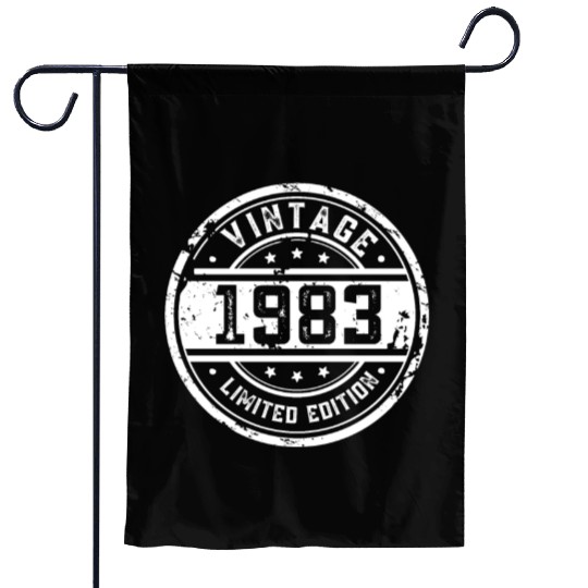 40 Years Vintage 1983 Retro 40th Birthday Garden Flags