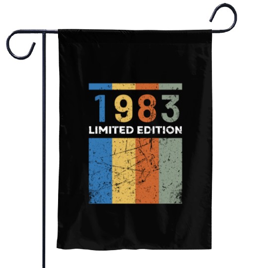 40 Years Vintage 1983 Retro 40th Birthday Garden Flags