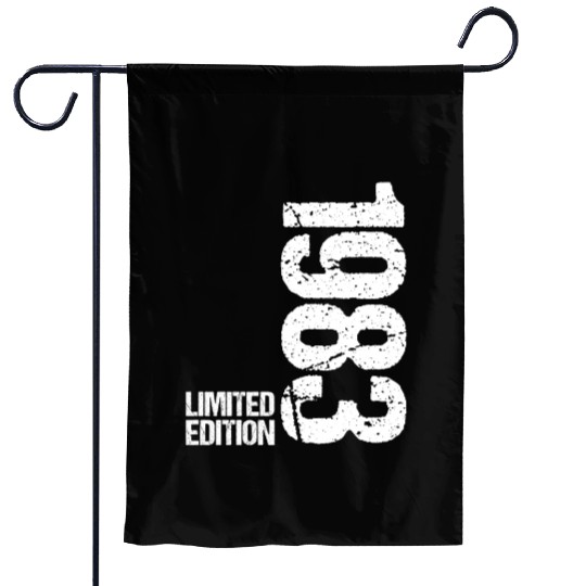 40 Years Vintage 1983 Retro 40th Birthday Garden Flags