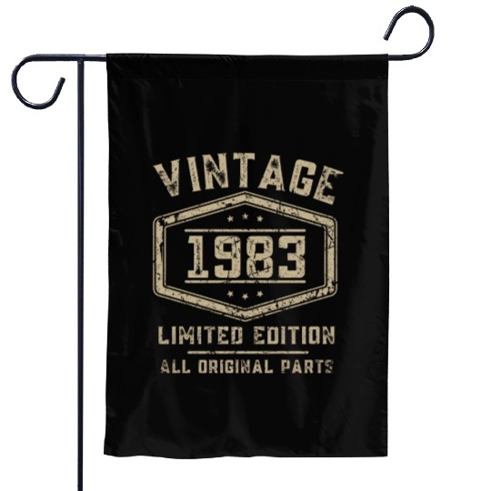 40 Years Vintage 1983 Retro 40th Birthday Garden Flags