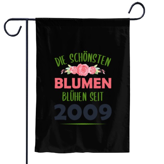 Born In 2009 Flowers Saying Birthday Gift Garden Flags