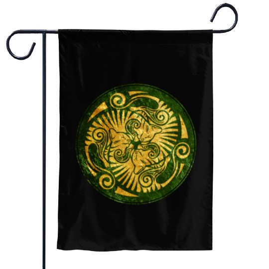 Sleeping kittens, gold on green Garden Flags