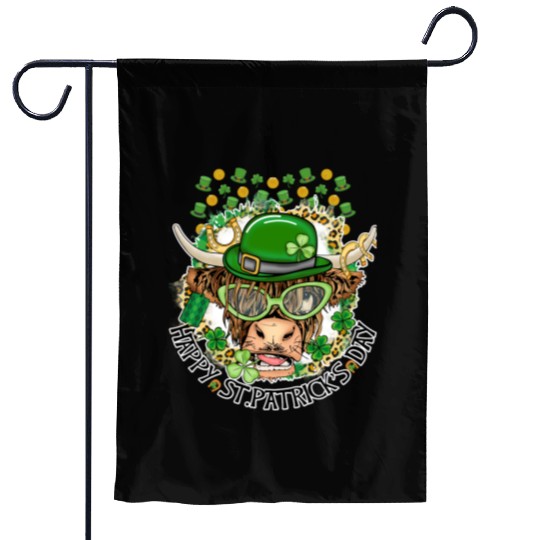 Happy St. Patrick's Day, Funny Cow, Hat and Gold Garden Flags