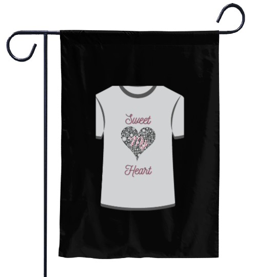 1Black And White Photo Framed Love Themed Movie Po Garden Flags