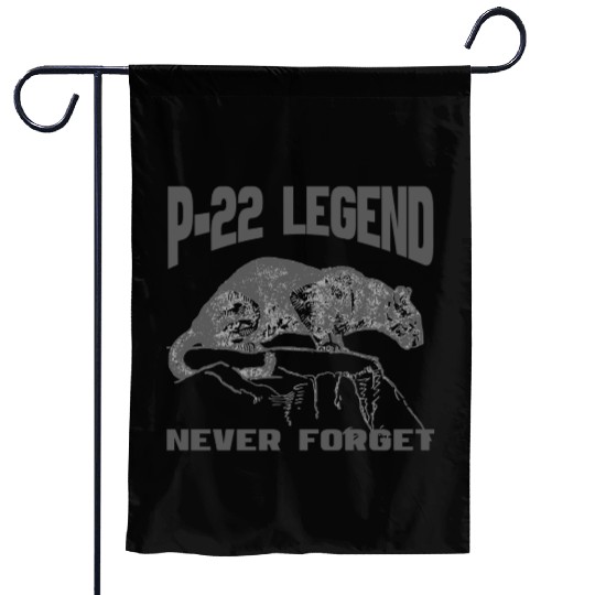 P22 MOUNTAIN LION SILVER LAKE NEVER FORGET Garden Flags