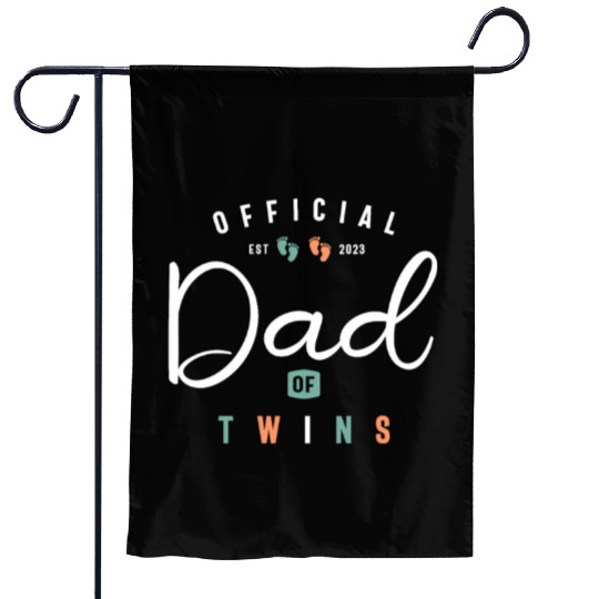 Dad of Twins Funny New Daddy To Be Expecting 2023 Garden Flags