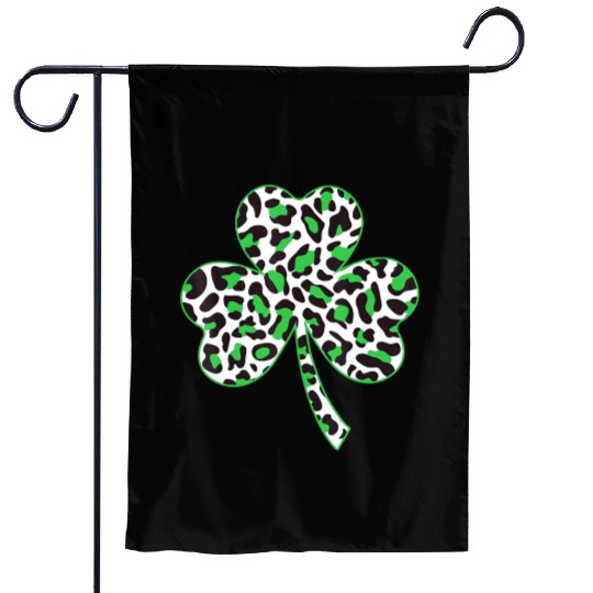 Cute Shamrock Leopard Print St Patricks Day Irish Garden Flags