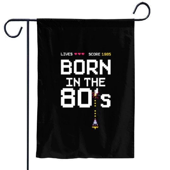1985 Birtday Retro Gamer Pixel Born in the 80s Garden Flags