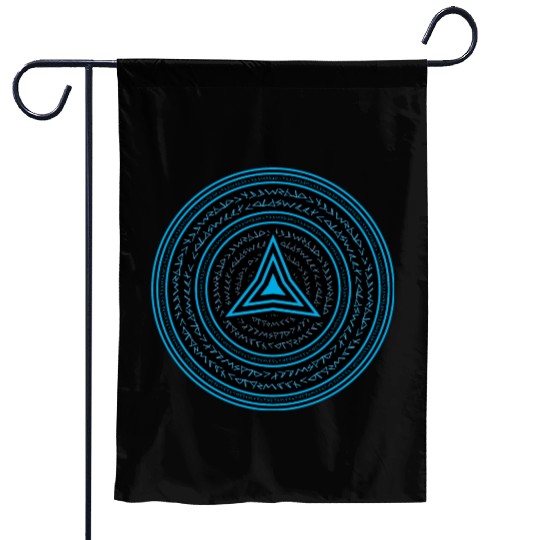 Triangle in Circle Garden Flags